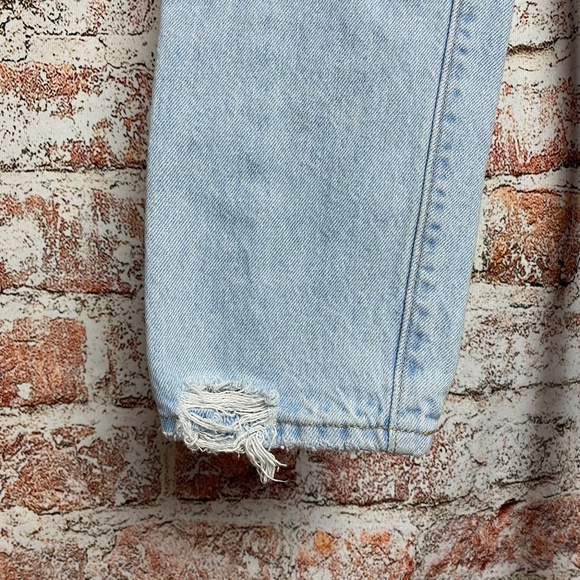 Levis Womenʻs 501 S Skinny White Wash Jeans Small - Picture 8 of 12